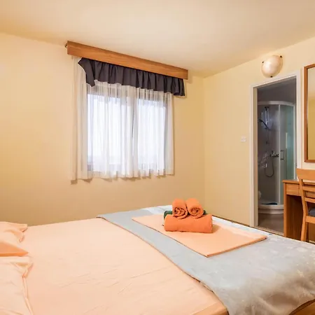 Gorgeous In דירה