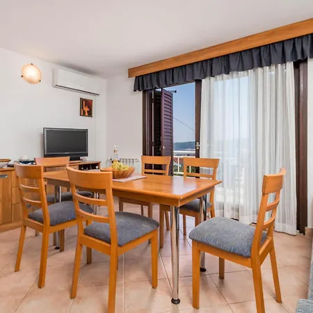 Gorgeous In Apartament