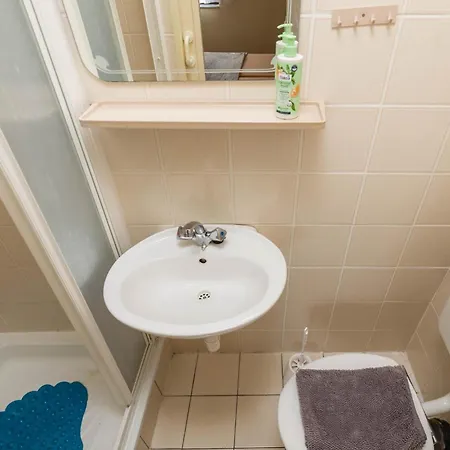 Apartment Stunning In With Wifi Barbat na Rabu