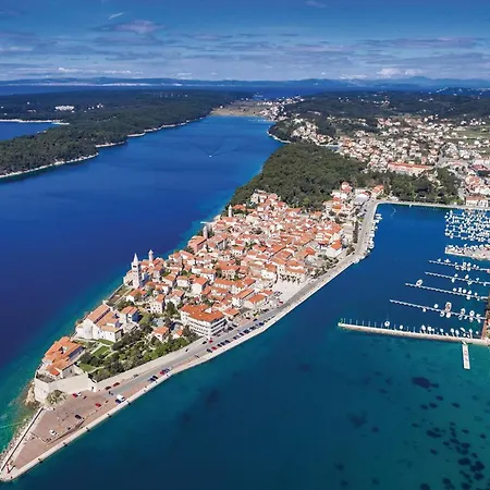 Gorgeous In דירה